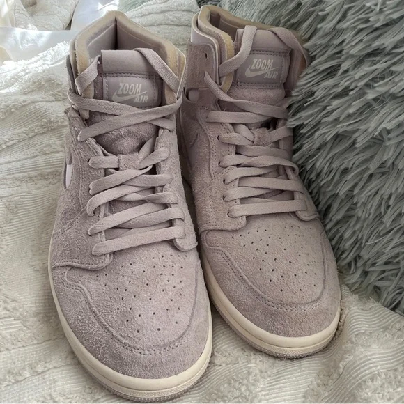 NWOT Women's Air Jordan 1 Zoom Air CMFT "Light lavender", size 10 - Picture 7 of 16